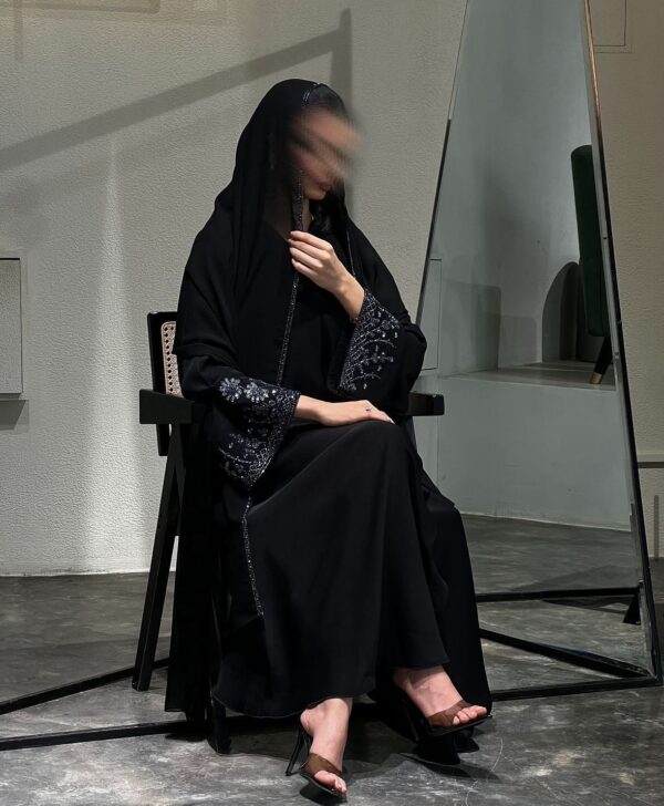 Customised abaya - Image 3